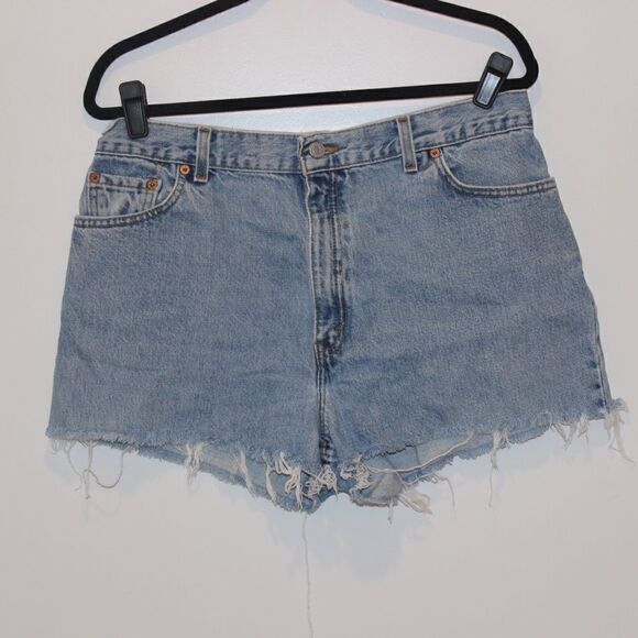 Levi's  550 High Waisted Jean Shorts Women size 30 - Picture 2 of 10